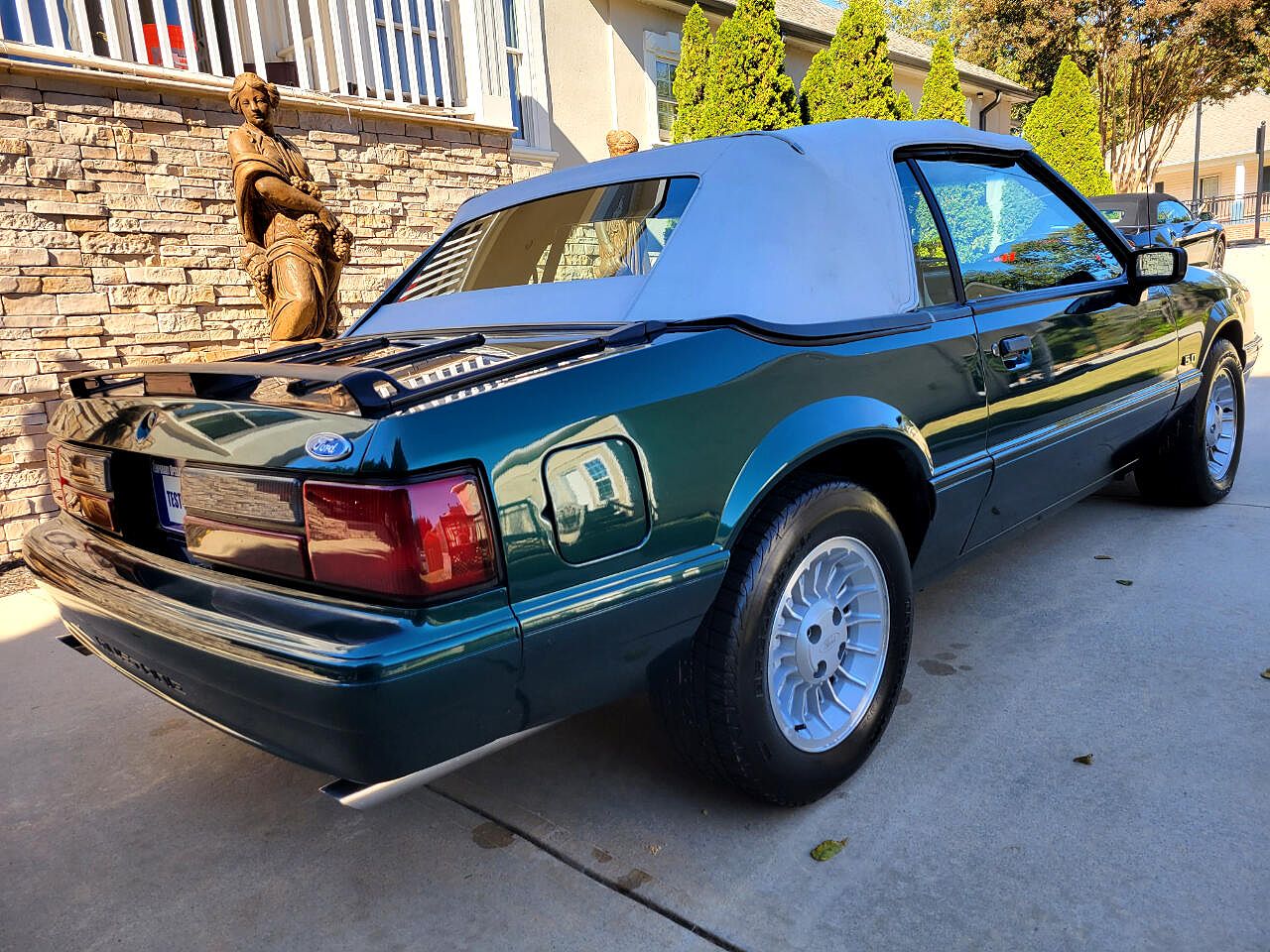 1990 Ford Mustang LX image 7