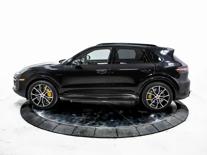 2022 Porsche Cayenne