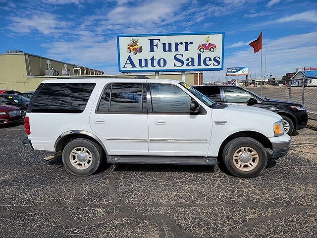 2002 Ford Expedition XLT image 2