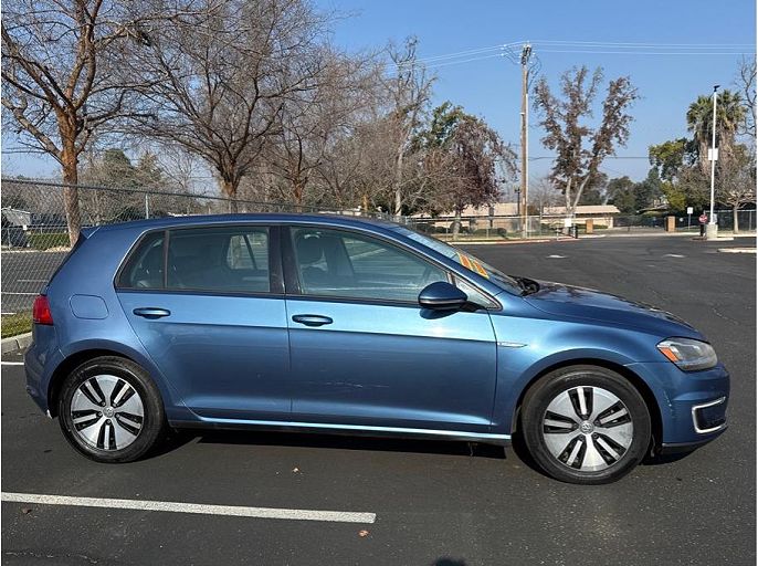 2016 Volkswagen e-Golf