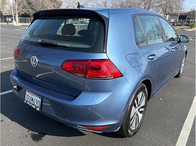 2016 Volkswagen e-Golf