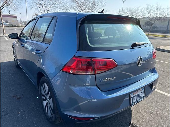 2016 Volkswagen e-Golf