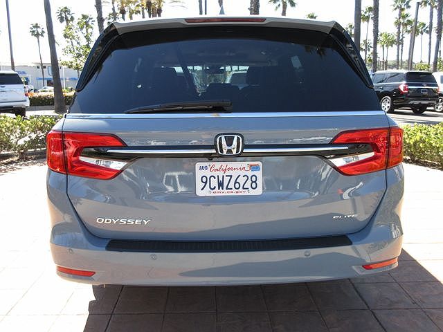 2023 Honda Odyssey Elite image 2
