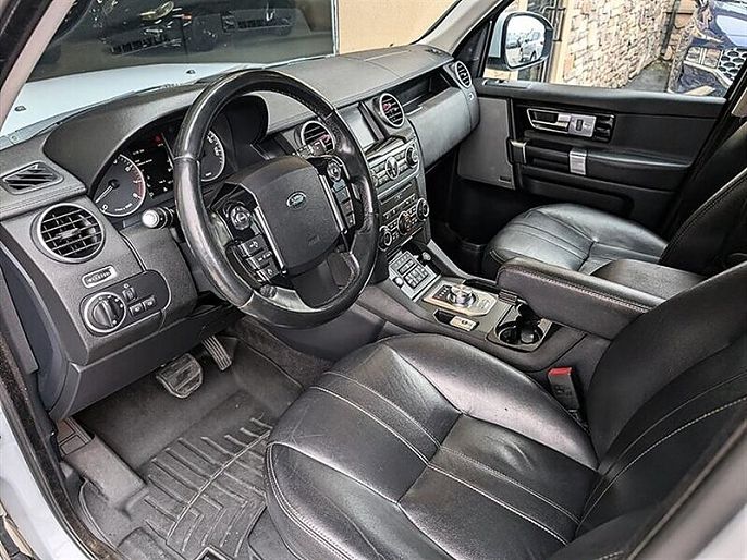 2016 Land Rover LR4