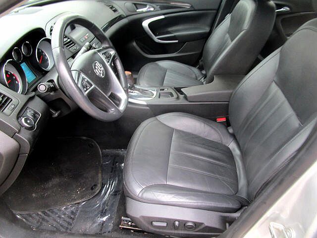 2011 Buick Regal CXL image 11
