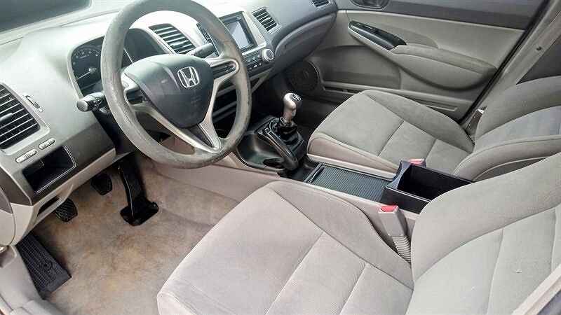 2011 Honda Civic DX image 6