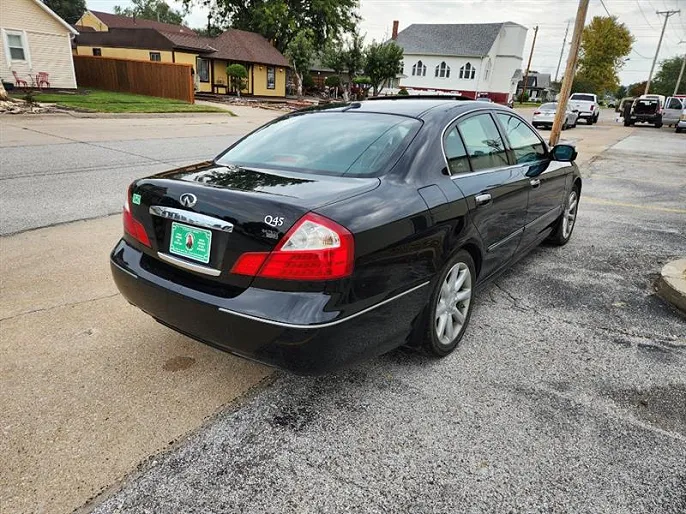2005 Infiniti Q45