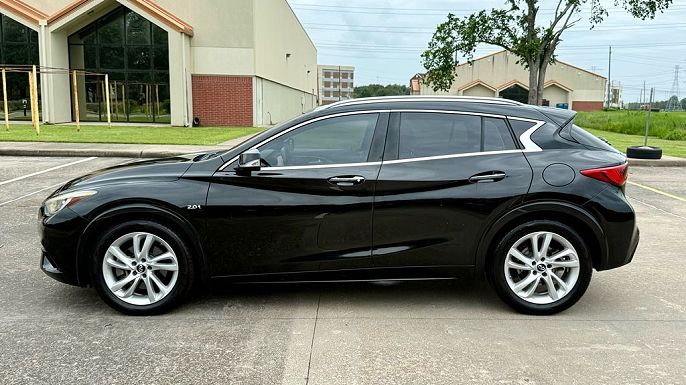 2017 Infiniti QX30