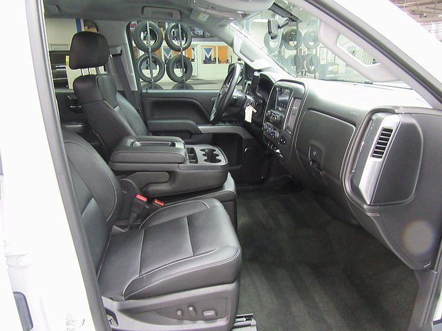 2015 Chevrolet Silverado 1500 LTZ image 4