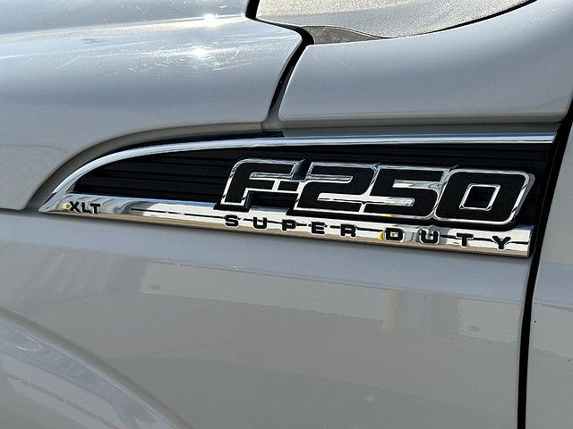 2016 Ford F-250 XLT image 5