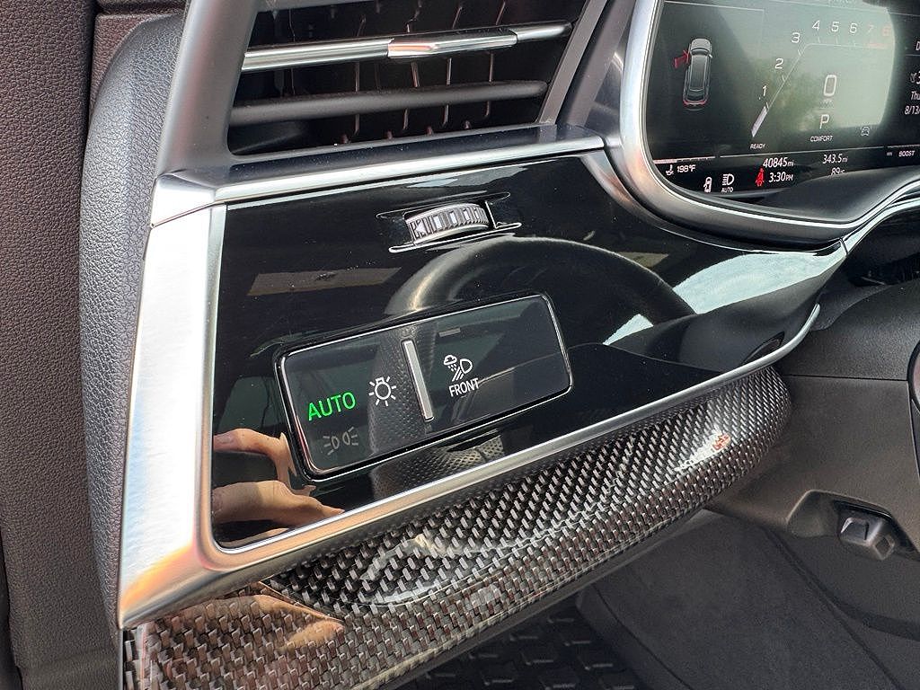 2023 Audi SQ8