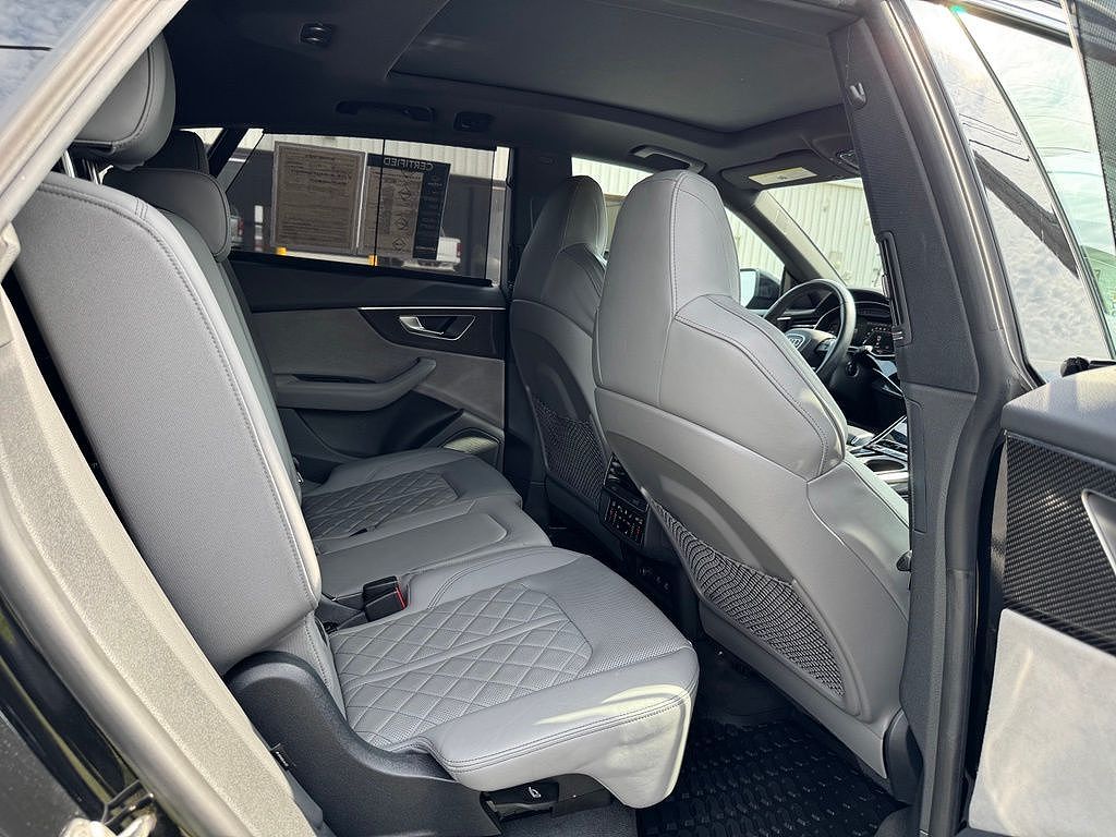 2023 Audi SQ8