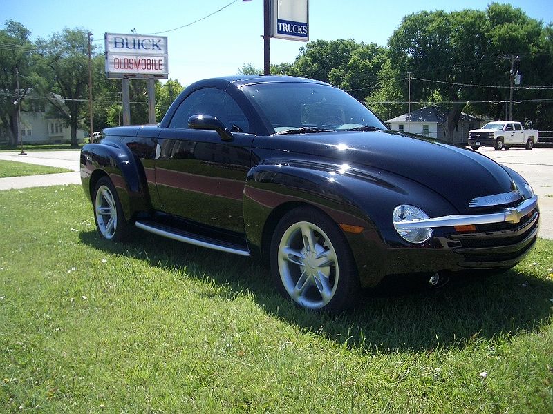 2004 Chevrolet SSR null image 1