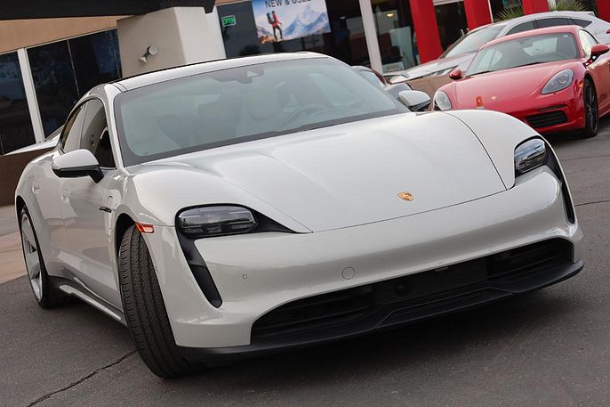 2023 Porsche Taycan