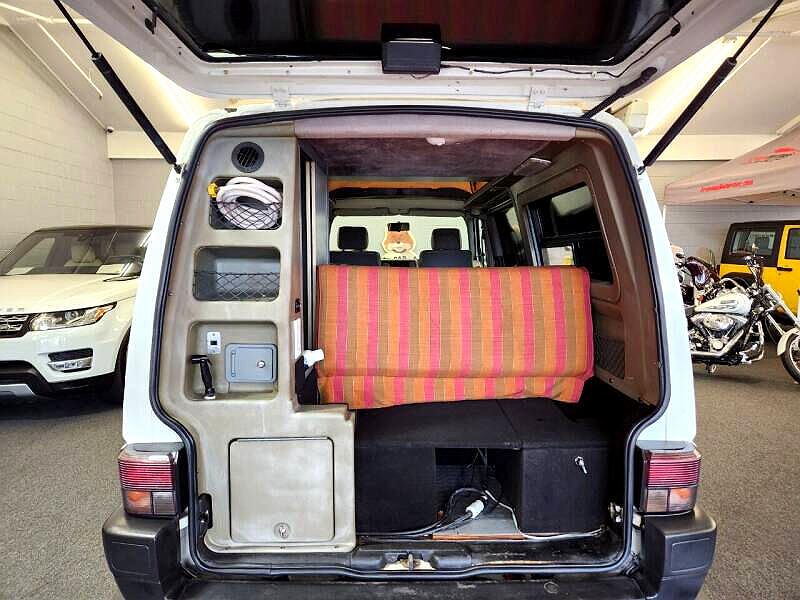 1995 Volkswagen Eurovan Poptop Camper image 36