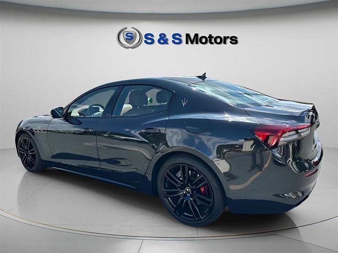 2022 Maserati Ghibli