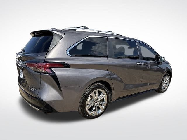 2022 Toyota Sienna