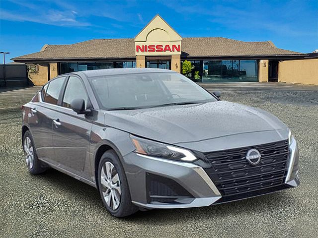 2025 Nissan Altima