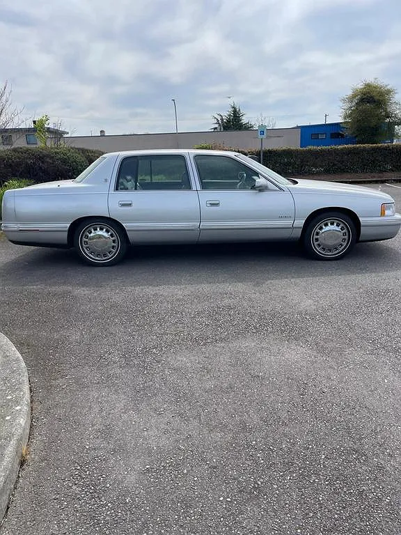 1999 Cadillac DeVille null image 4