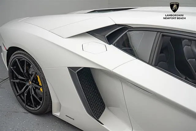2014 Lamborghini Aventador