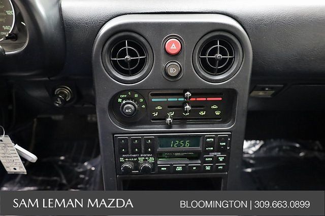 1993 Mazda Miata Base image 4