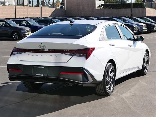 2025 Hyundai Elantra