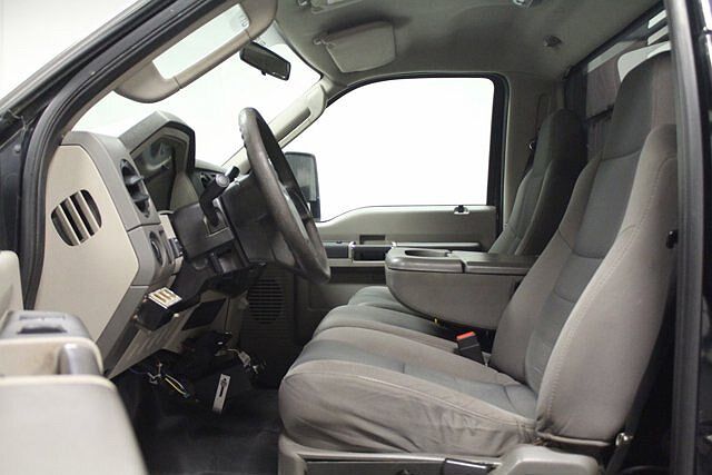 2009 Ford F-450 XL image 9