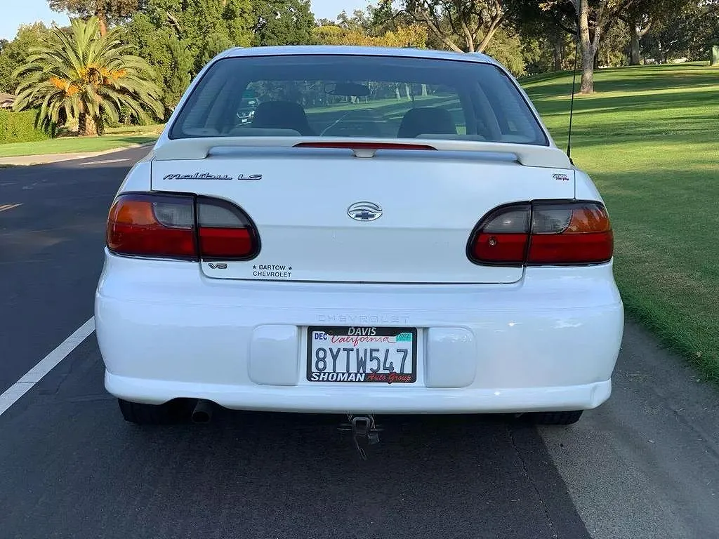 2001 Chevrolet Malibu LS image 4