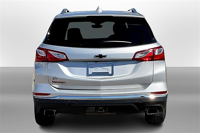 2020 Chevrolet Equinox Premier image 3