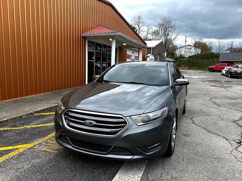 2013 Ford Taurus Limited Edition image 1
