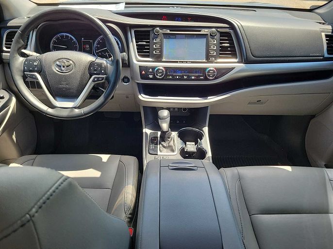 2017 Toyota Highlander