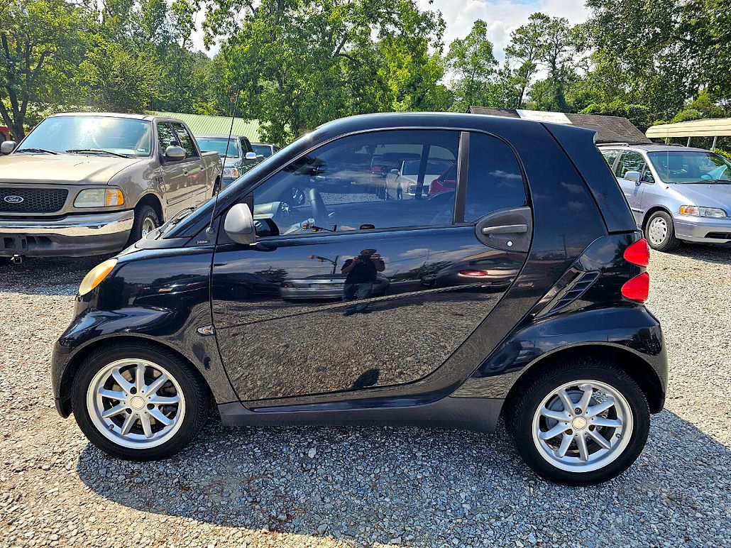 2009 Smart Fortwo Pure image 1