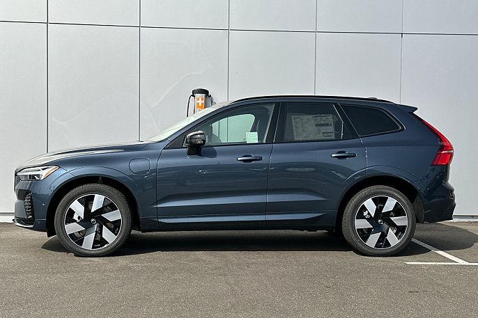 2025 Volvo XC60