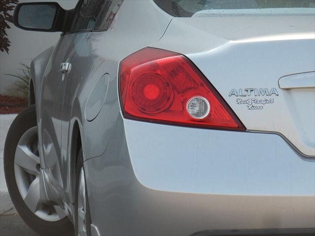 2008 Nissan Altima S image 0