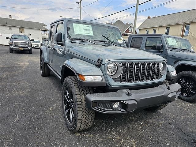 2025 Jeep Gladiator