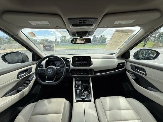 2023 Nissan Rogue SL photo 10