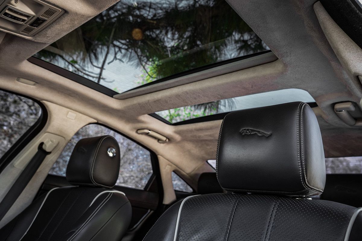 2014 Jaguar XJ Supercharged image 29