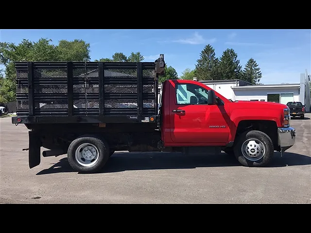 2015 Chevrolet Silverado 3500HD Work Truck image 3