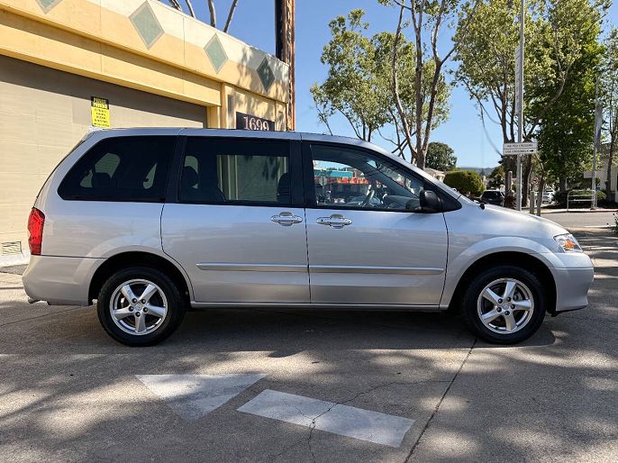 2003 Mazda MPV