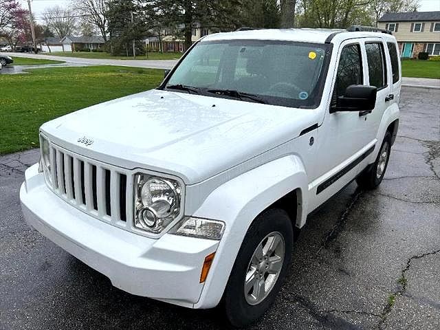 2012 Jeep Liberty Sport image 0