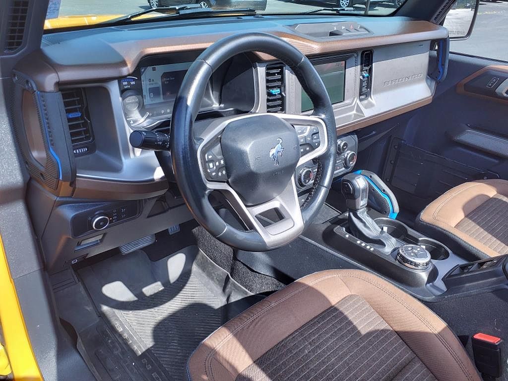 2021 Ford Bronco Outer Banks image 5
