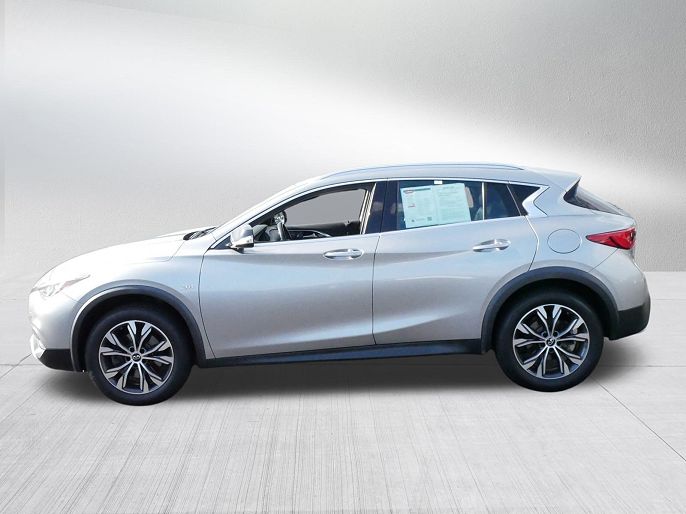 2017 Infiniti QX30