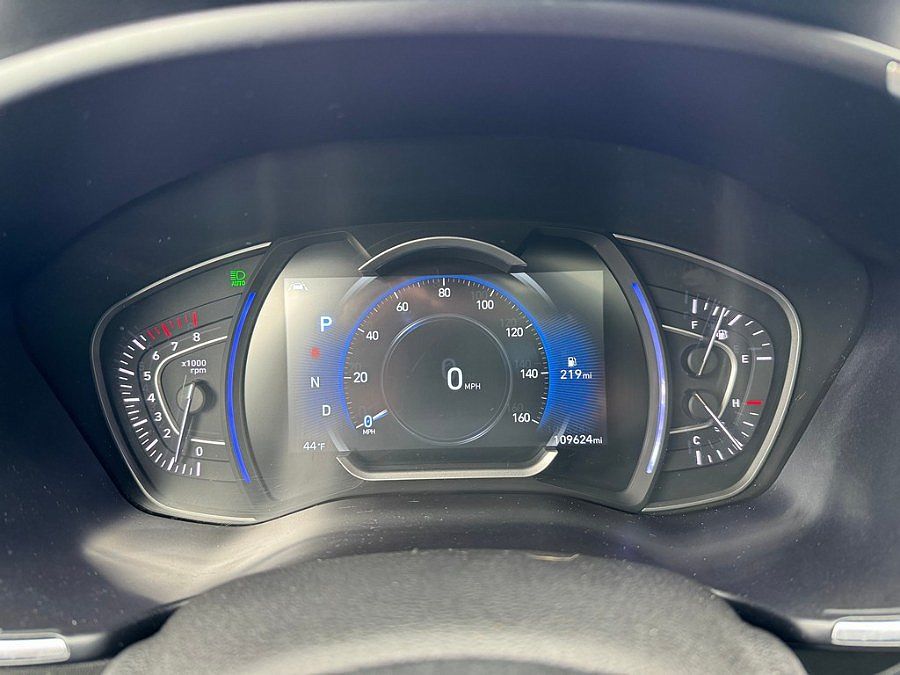 2019 Hyundai Santa Fe Limited Edition image 13