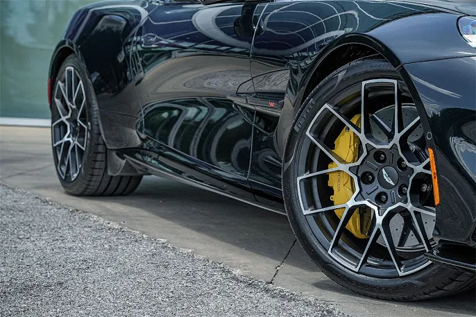 2025 Aston Martin Vanquish