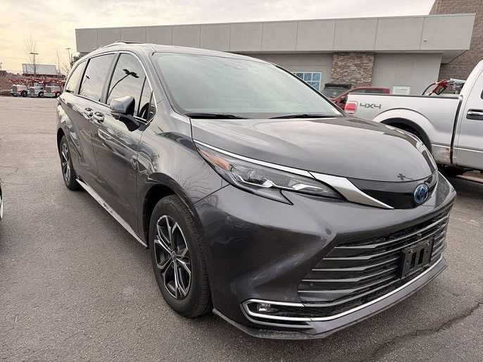 2025 Toyota Sienna