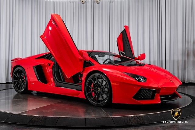 2015 Lamborghini Aventador LP700 image 31