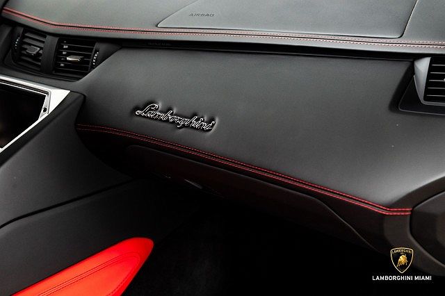 2015 Lamborghini Aventador LP700 image 51
