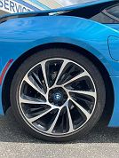 2015 BMW i8 null image 28