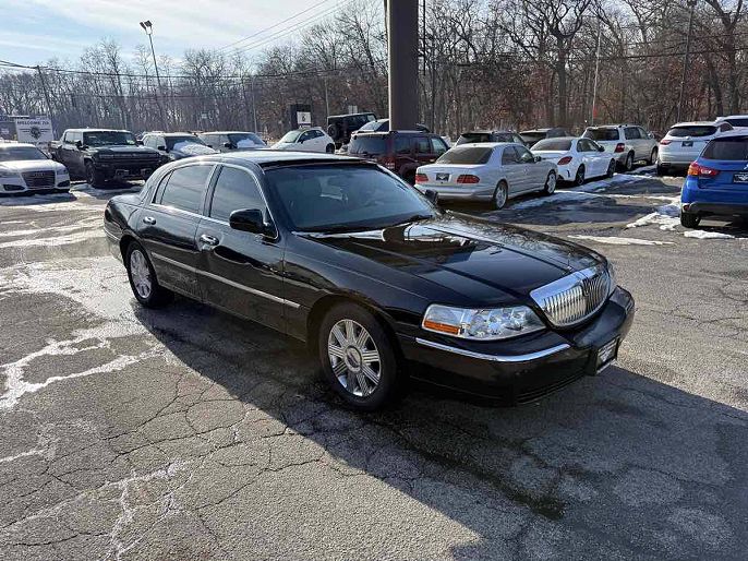 2004 Lincoln Town Car