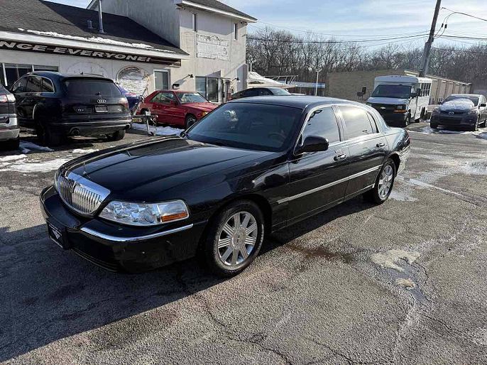 2004 Lincoln Town Car